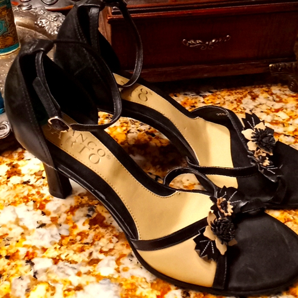 💖 Franco Sarto size 8 heeled sandals